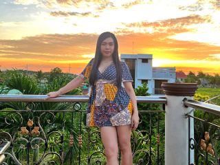  Face-Sitting Hallo, willkommen hier in meinem Zimmer! Lass uns ein bisschen Spaß haben!